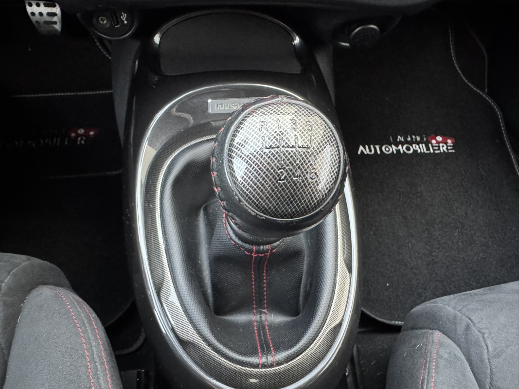 Nissan Juke — 18