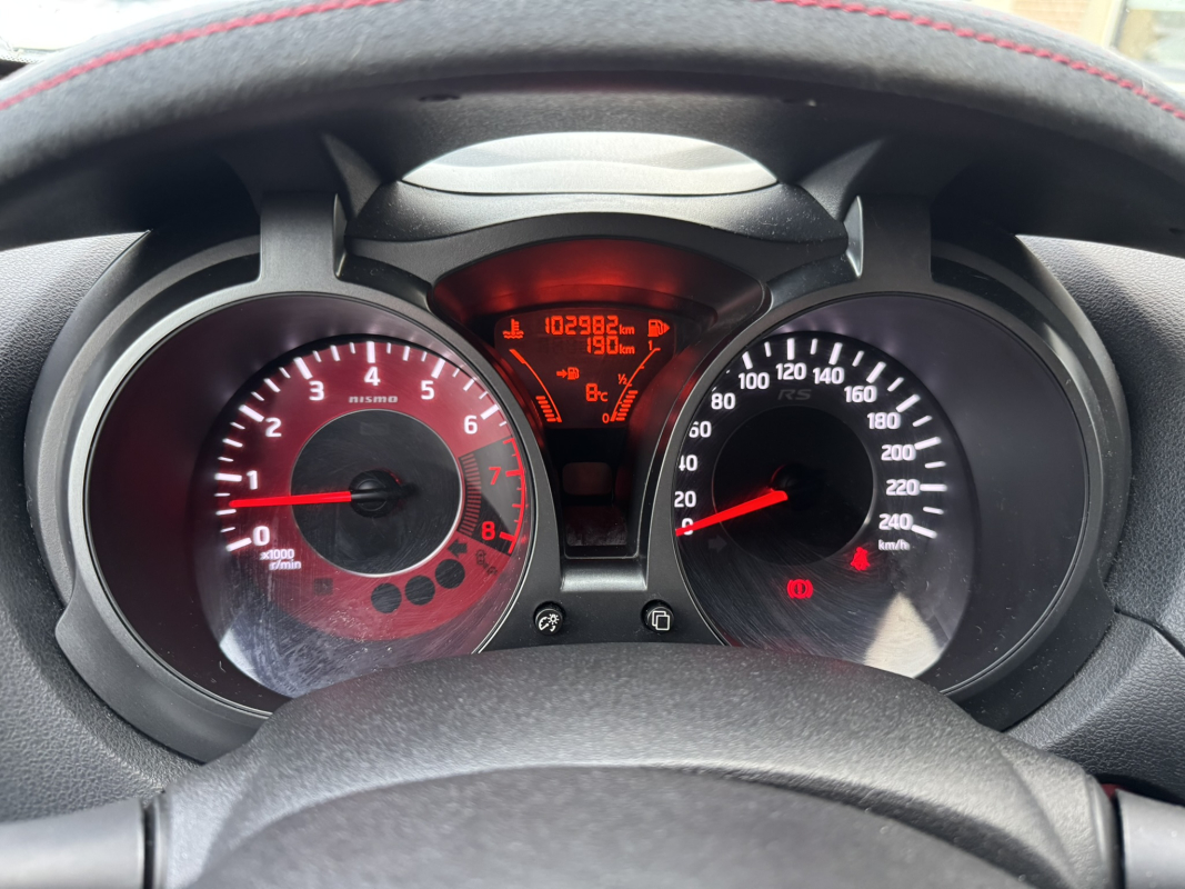 Nissan Juke — 28