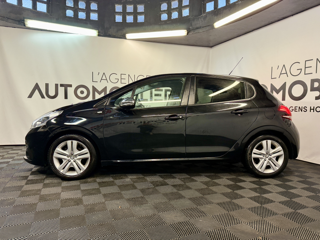 Peugeot 208 — 8