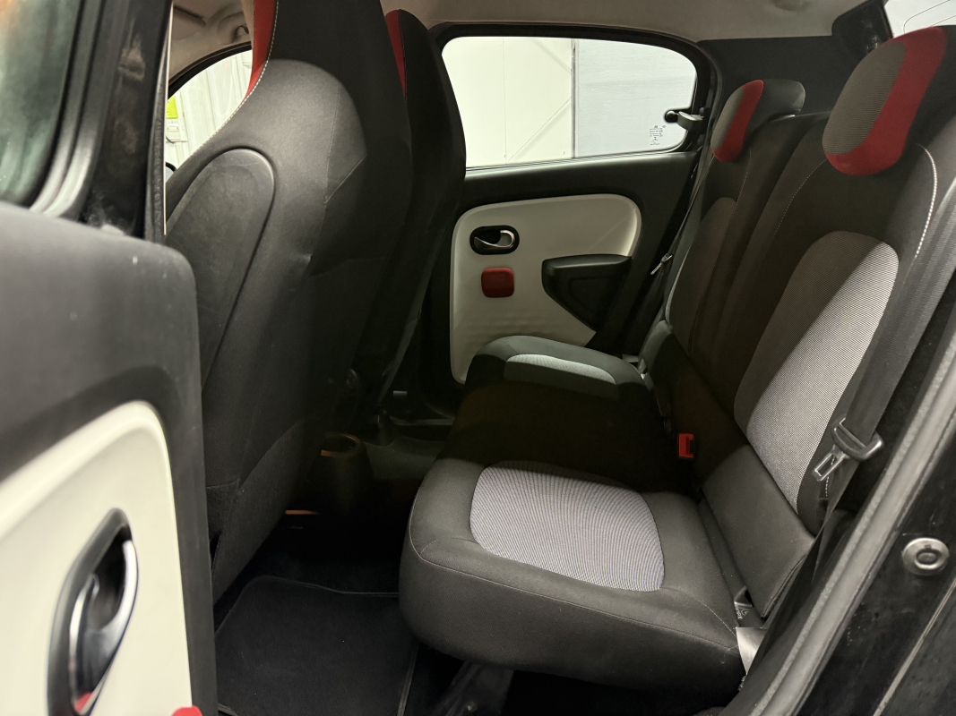Renault Twingo — 13