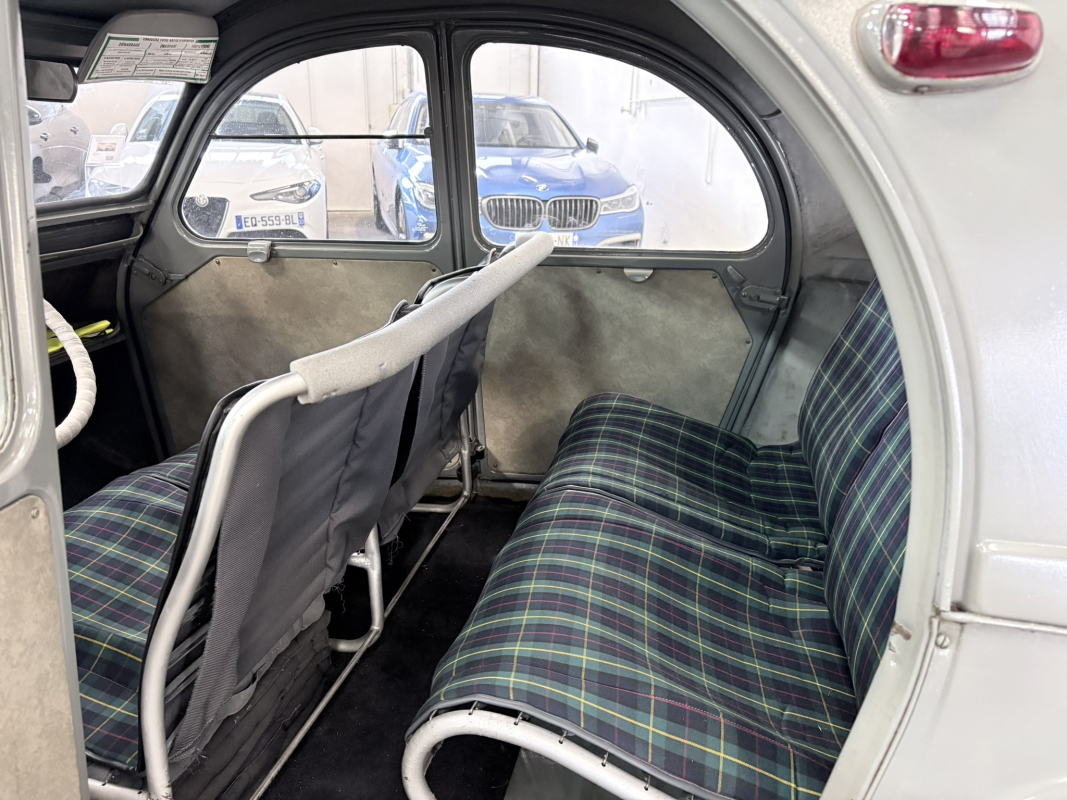 Citroen 2CV — 7