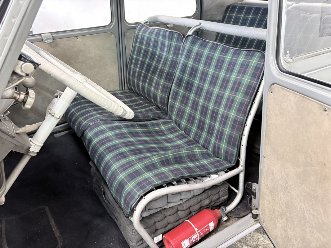 Citroen 2CV — 8