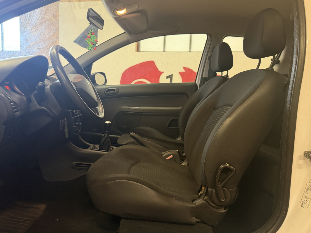Peugeot 206+ — 8