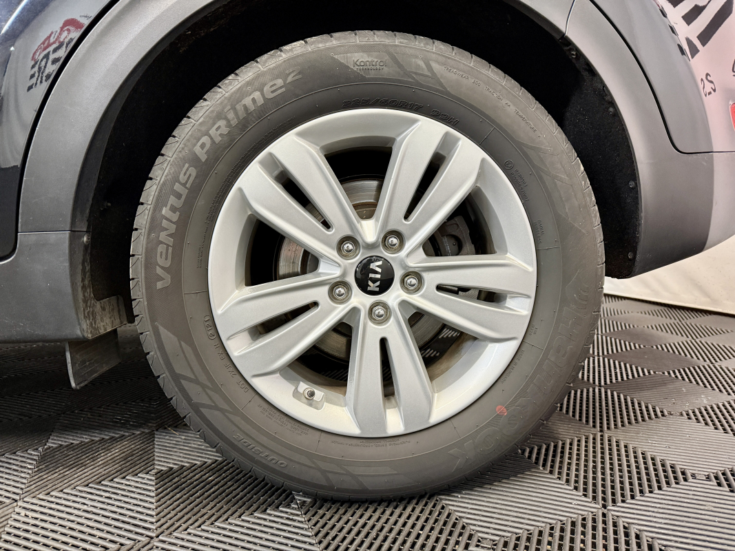 Kia Sportage — 24