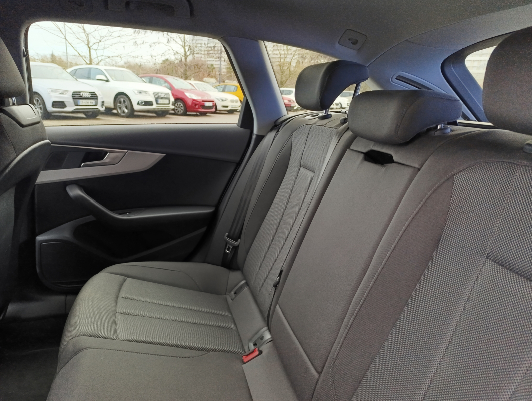 Audi A4 Avant — 15