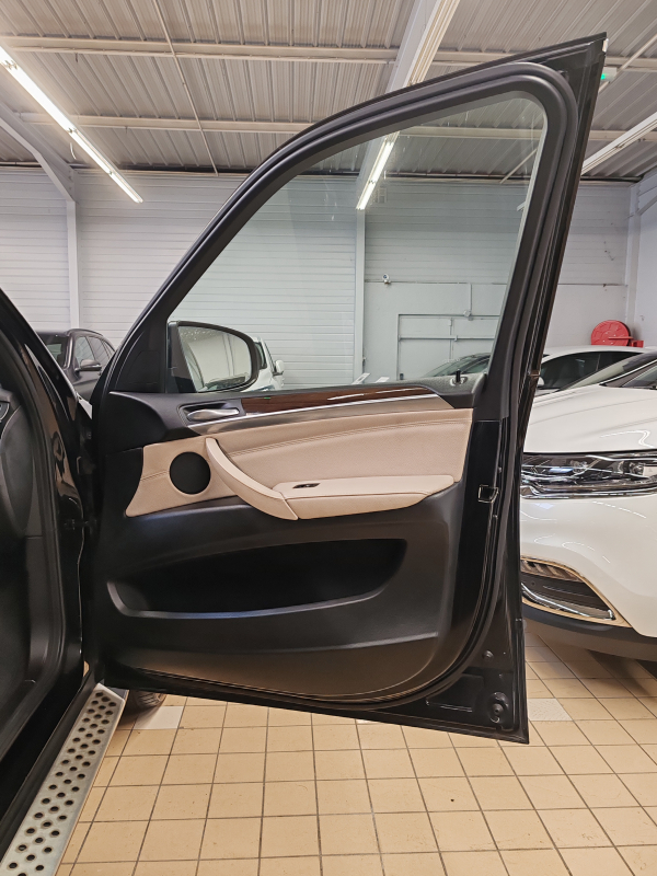 Bmw X5 — 24