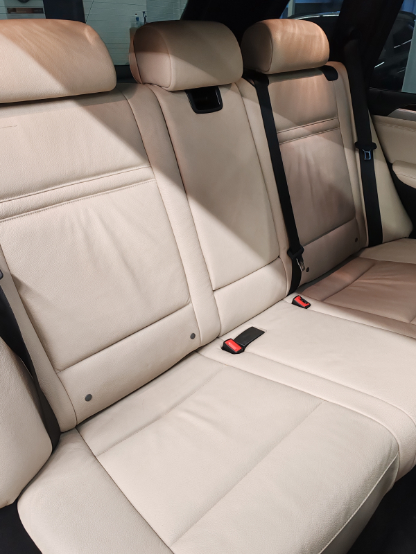 Bmw X5 — 20