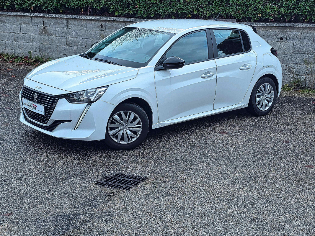 Peugeot 208 — 2