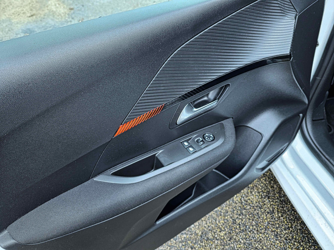 Peugeot 208 — 34
