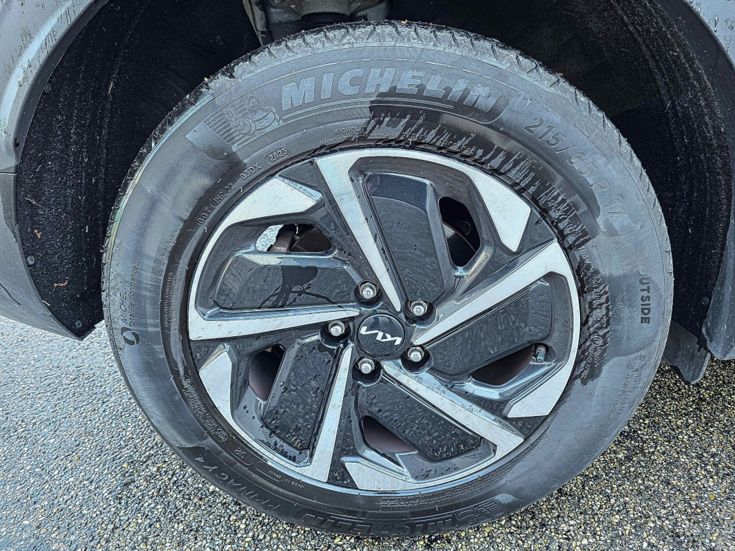 Kia Sportage — 33