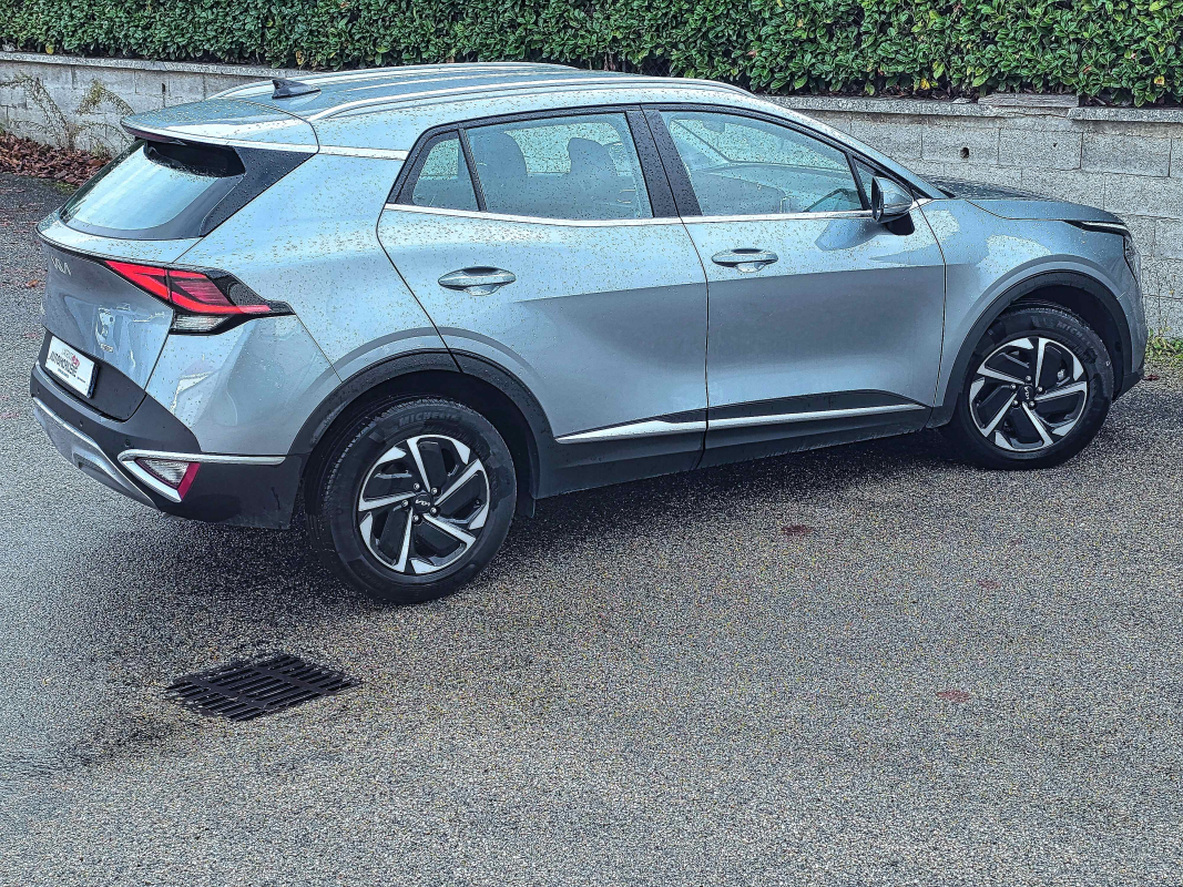 Kia Sportage — 10