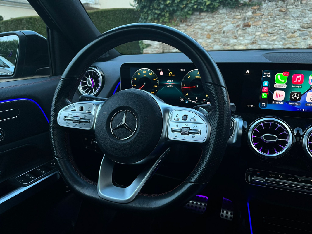 Mercedes GLB — 16