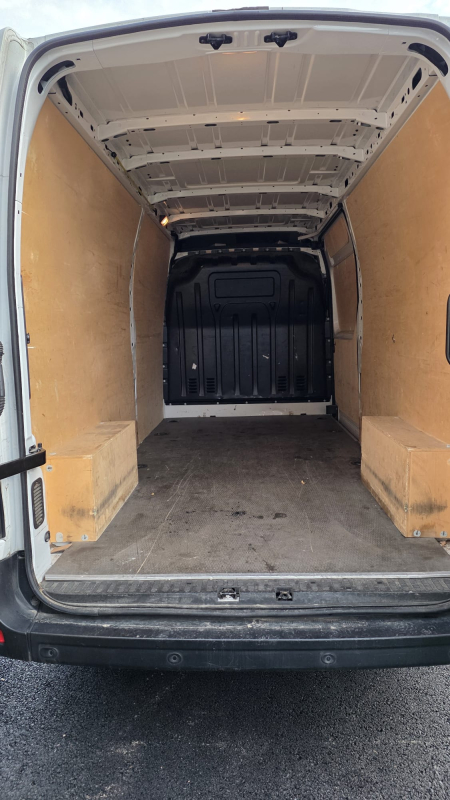 Renault Master — 5