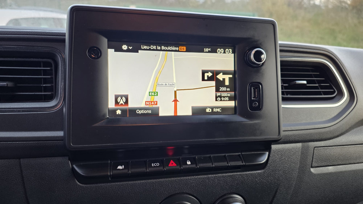 Renault Master — 18