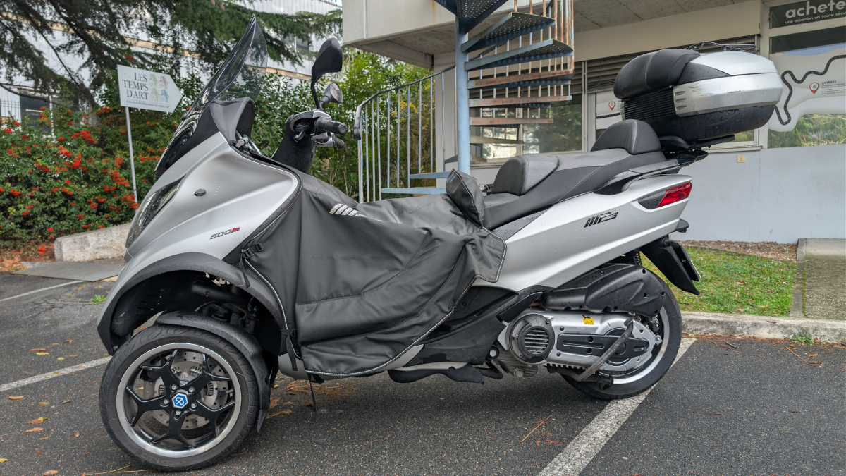 Piaggio MP3 — 2