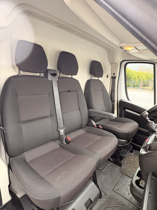Peugeot Boxer — 12