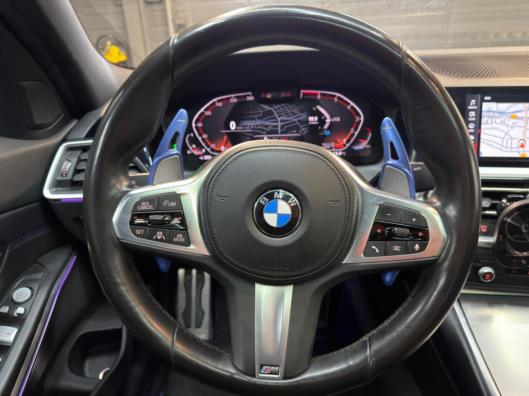 Bmw Série 3 — 12