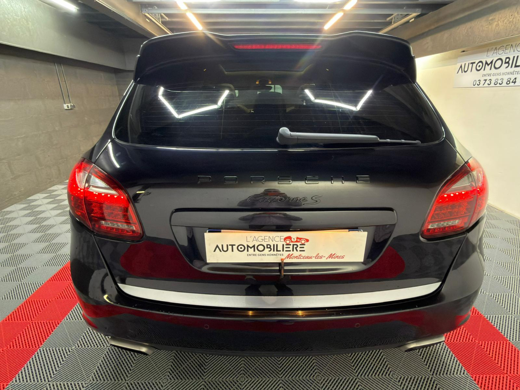 Porsche Cayenne — 6