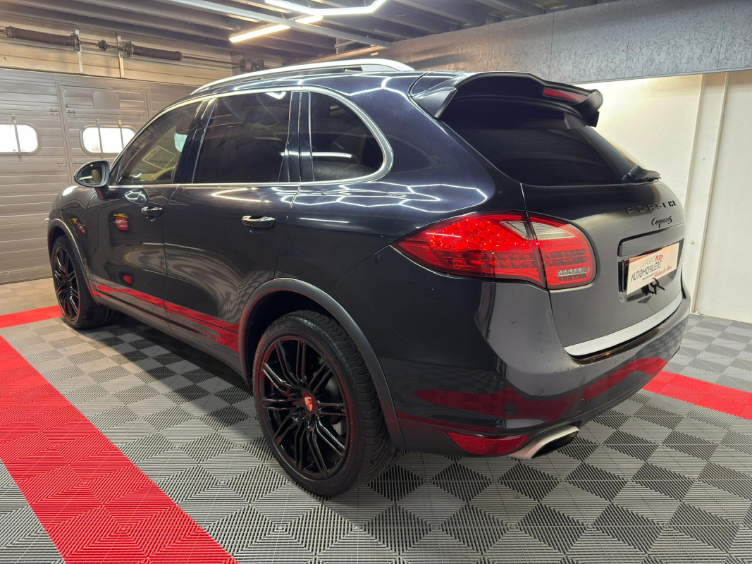 Porsche Cayenne — 7