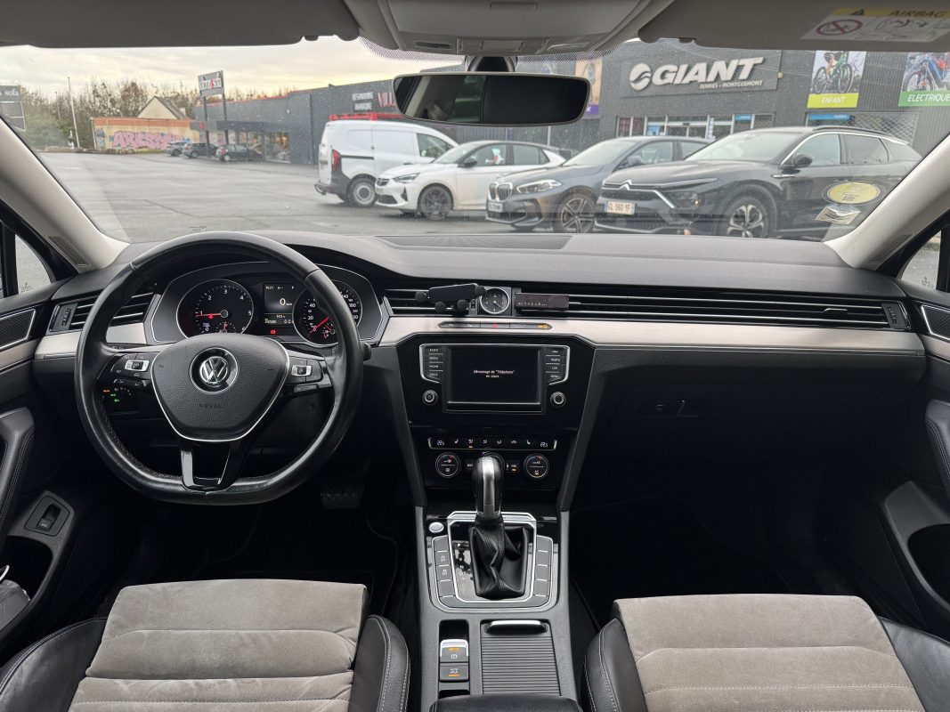 Volkswagen Passat SW — 23