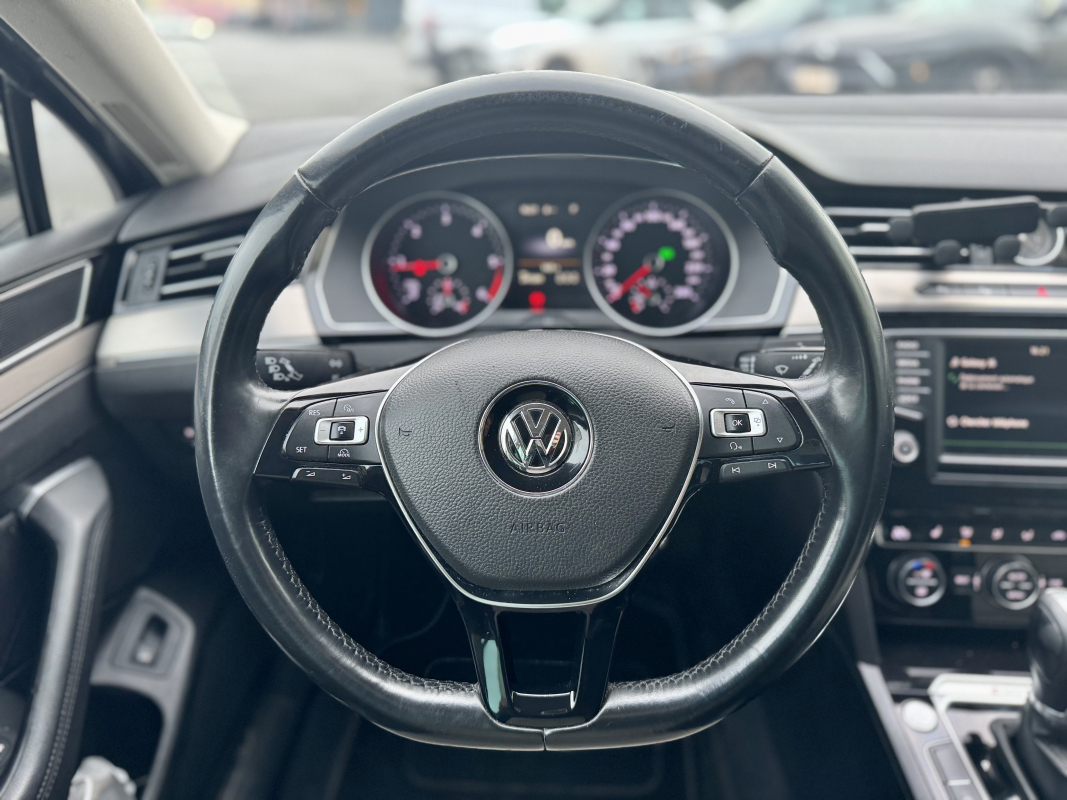 Volkswagen Passat SW — 24