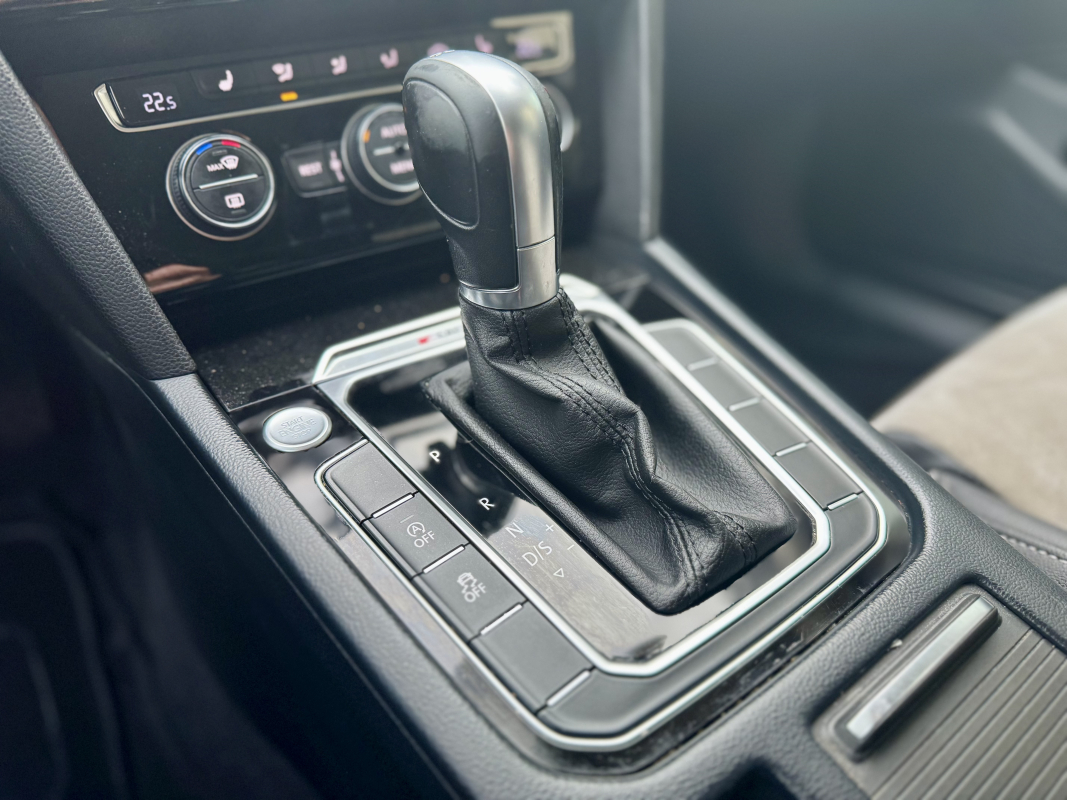 Volkswagen Passat SW — 12