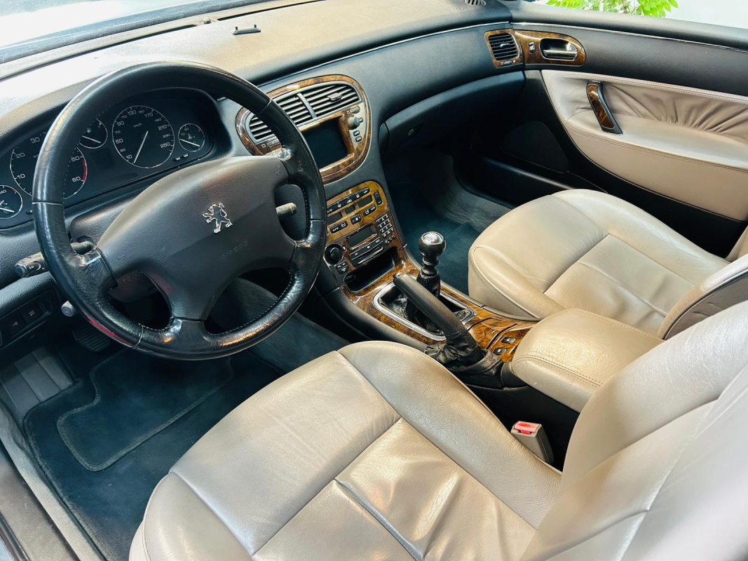 Peugeot 607 — 11