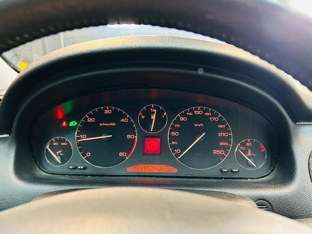 Peugeot 607 — 15