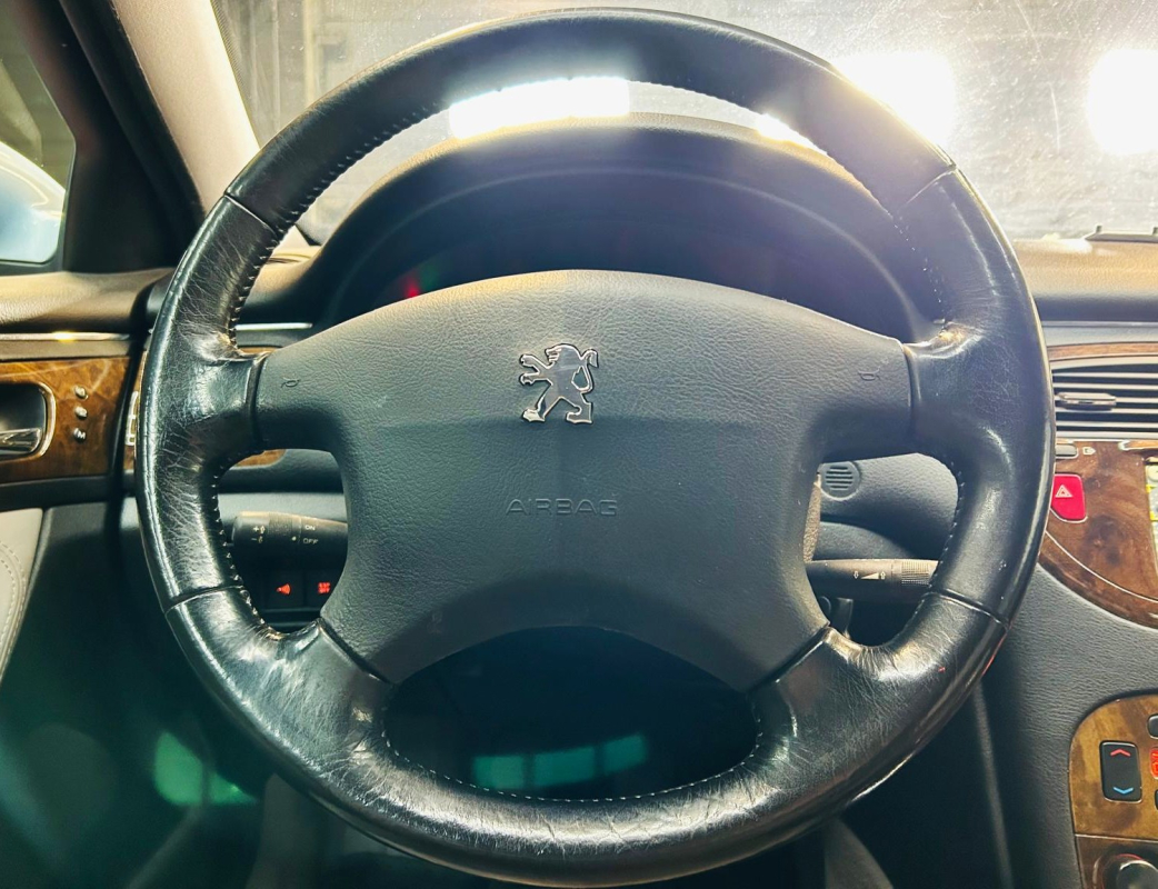 Peugeot 607 — 13