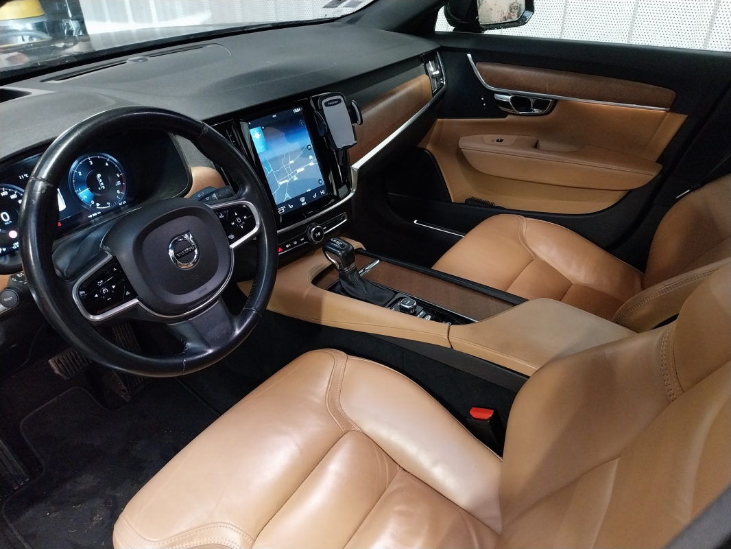Volvo S90 — 14