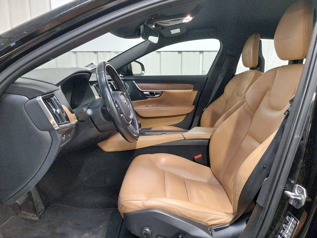 Volvo S90 — 15