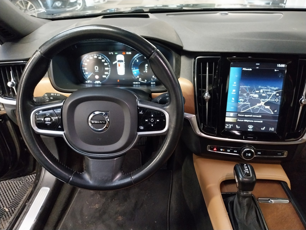 Volvo S90 — 24