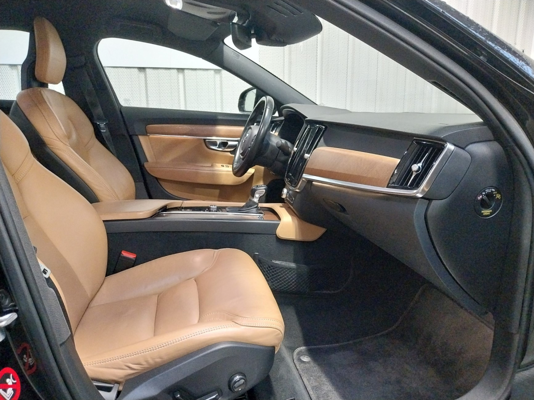 Volvo S90 — 11