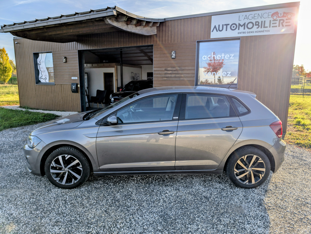 Volkswagen Polo — 2