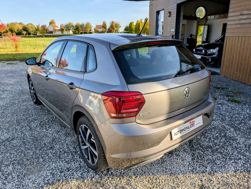 Volkswagen Polo — 3