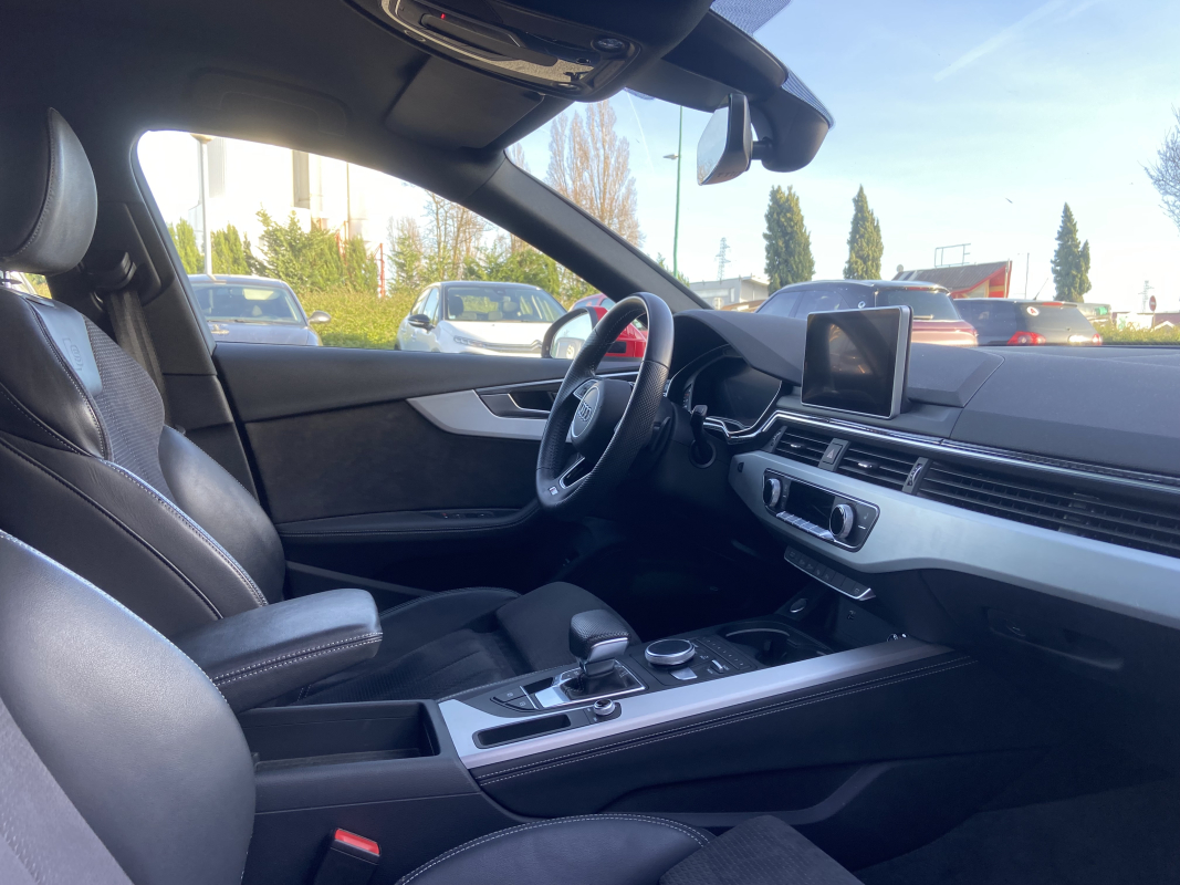 Audi A4 Avant — 23
