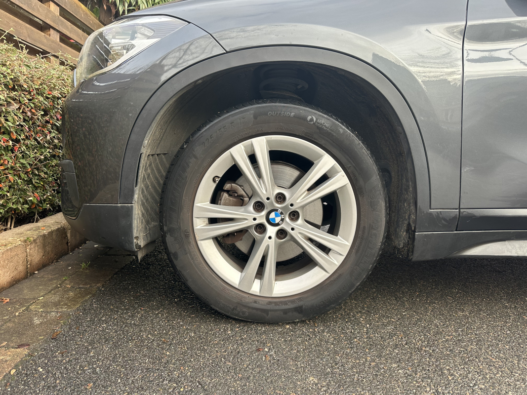 Bmw X1 — 12