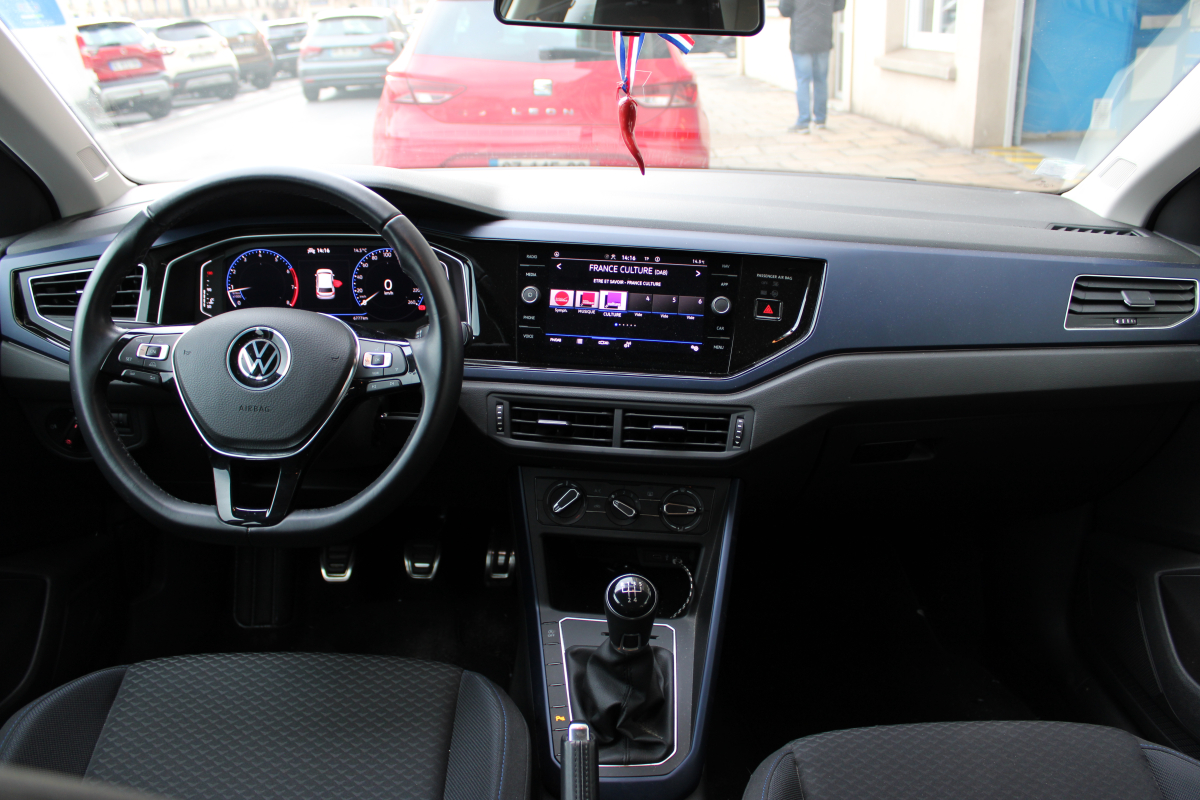 Volkswagen Polo — 10