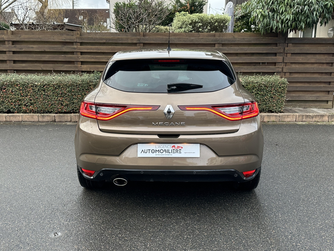 Renault Megane — 4