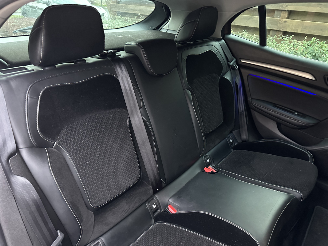 Renault Megane — 32
