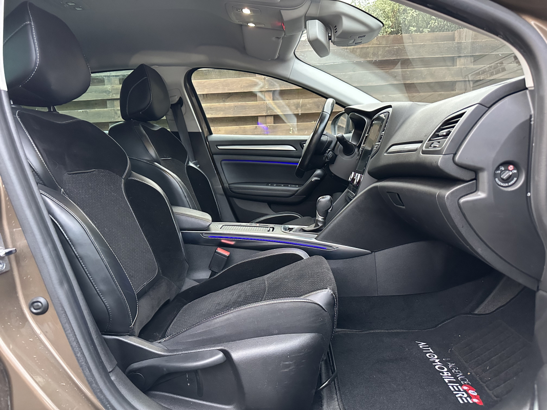 Renault Megane — 29