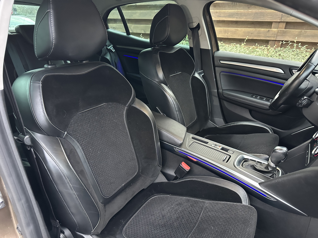 Renault Megane — 30