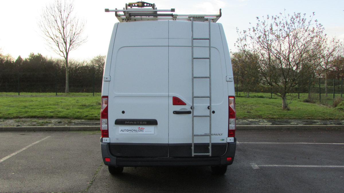 Renault Master — 5