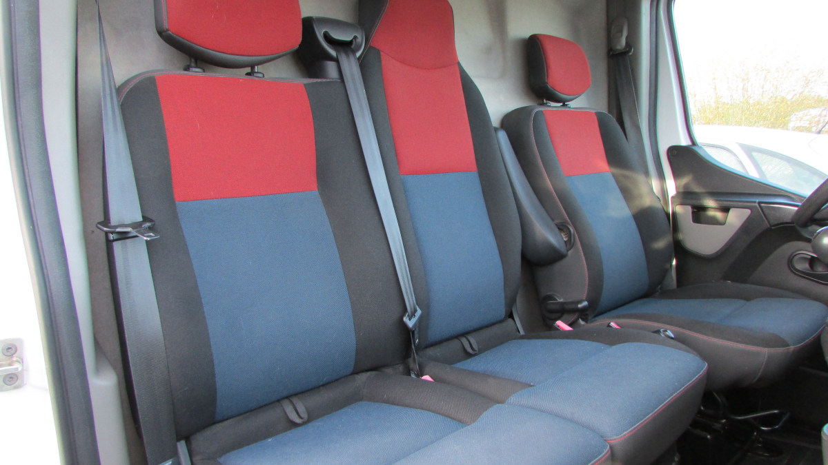 Renault Master — 10