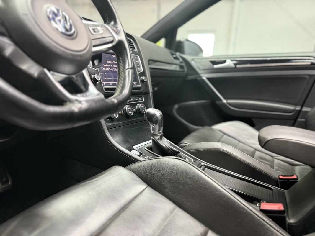 Volkswagen Golf — 19