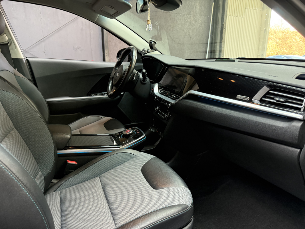 Kia E-niro — 11
