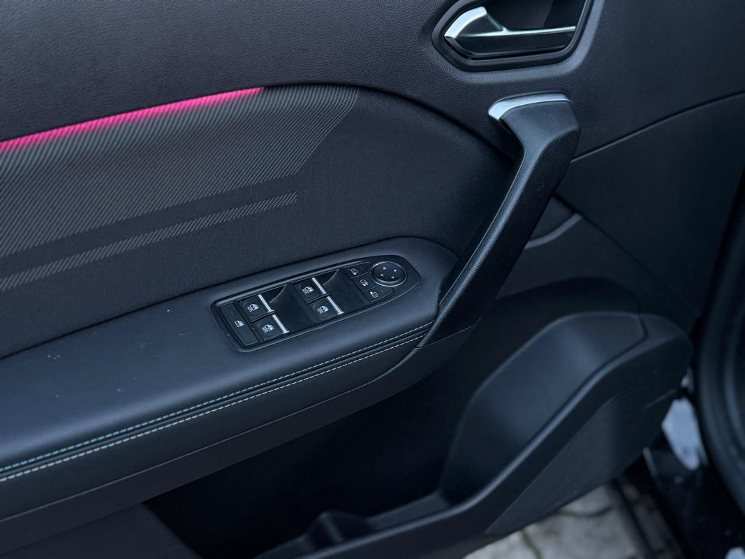 Renault Symbioz — 12