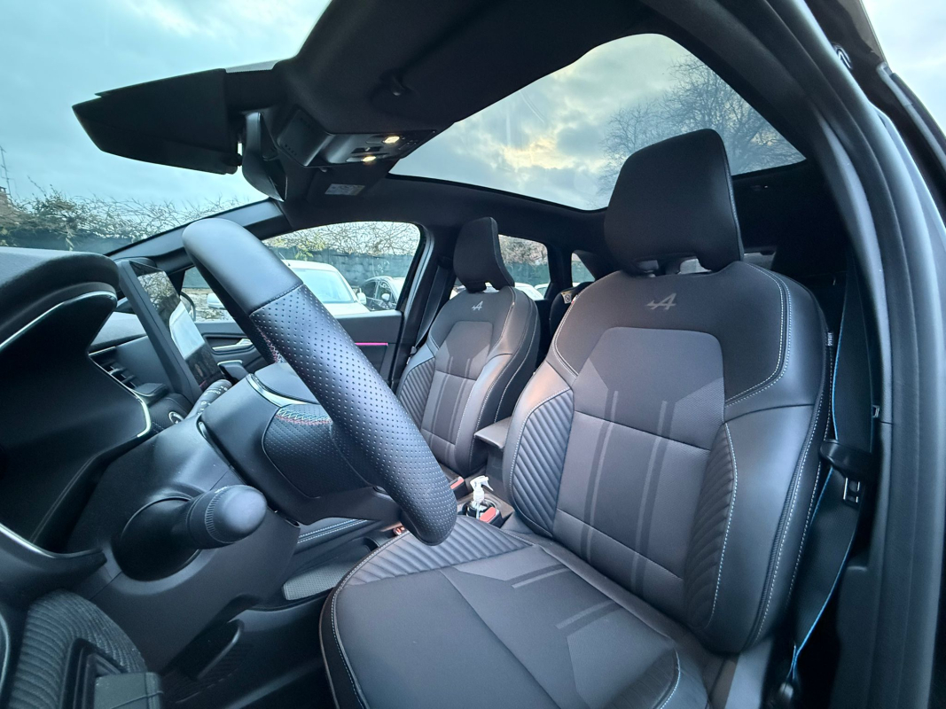 Renault Symbioz — 15