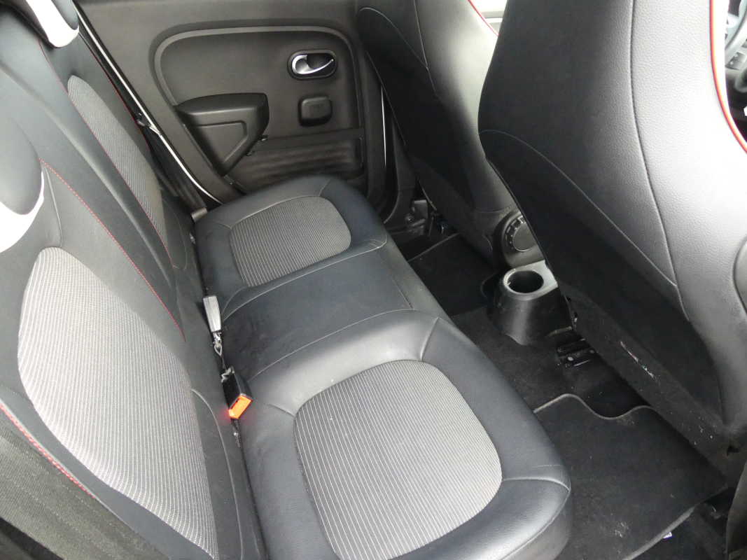 Renault Twingo — 13