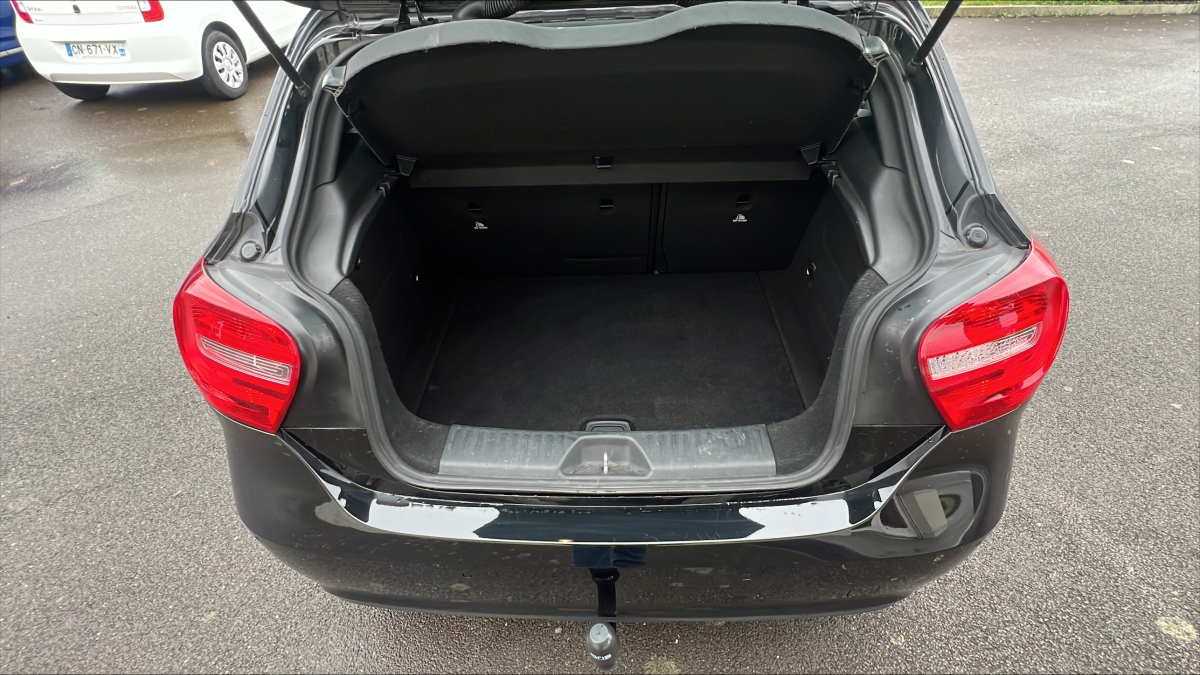 Mercedes Classe A — 23